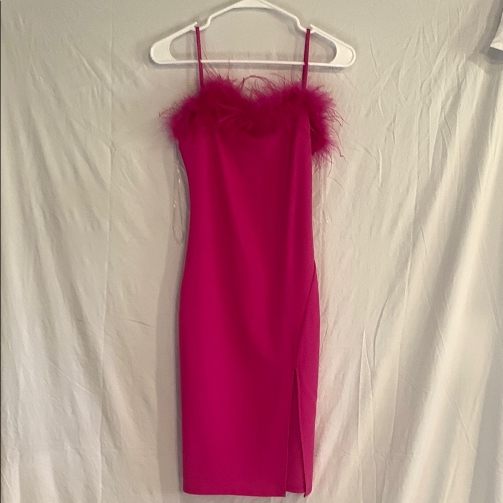 Allison and Kelly, Elegant Pink Feather-Trim Dress, size small, NWOT, Barbie